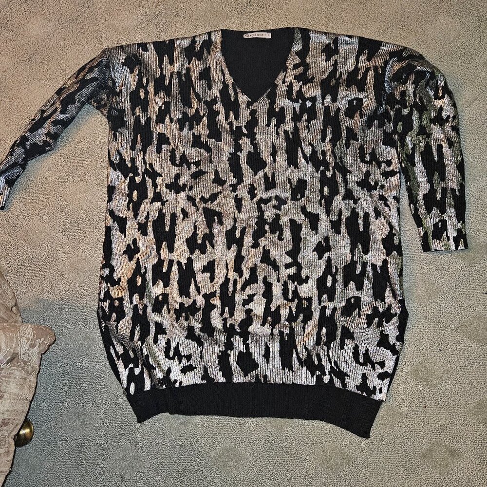 AQE Fashion Stylish Black and Silver Women's Top